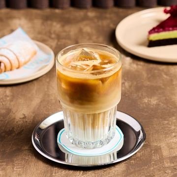 Iced Caffe Latte